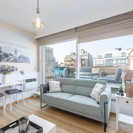 Renovated With Roof Terrace Near The Sea